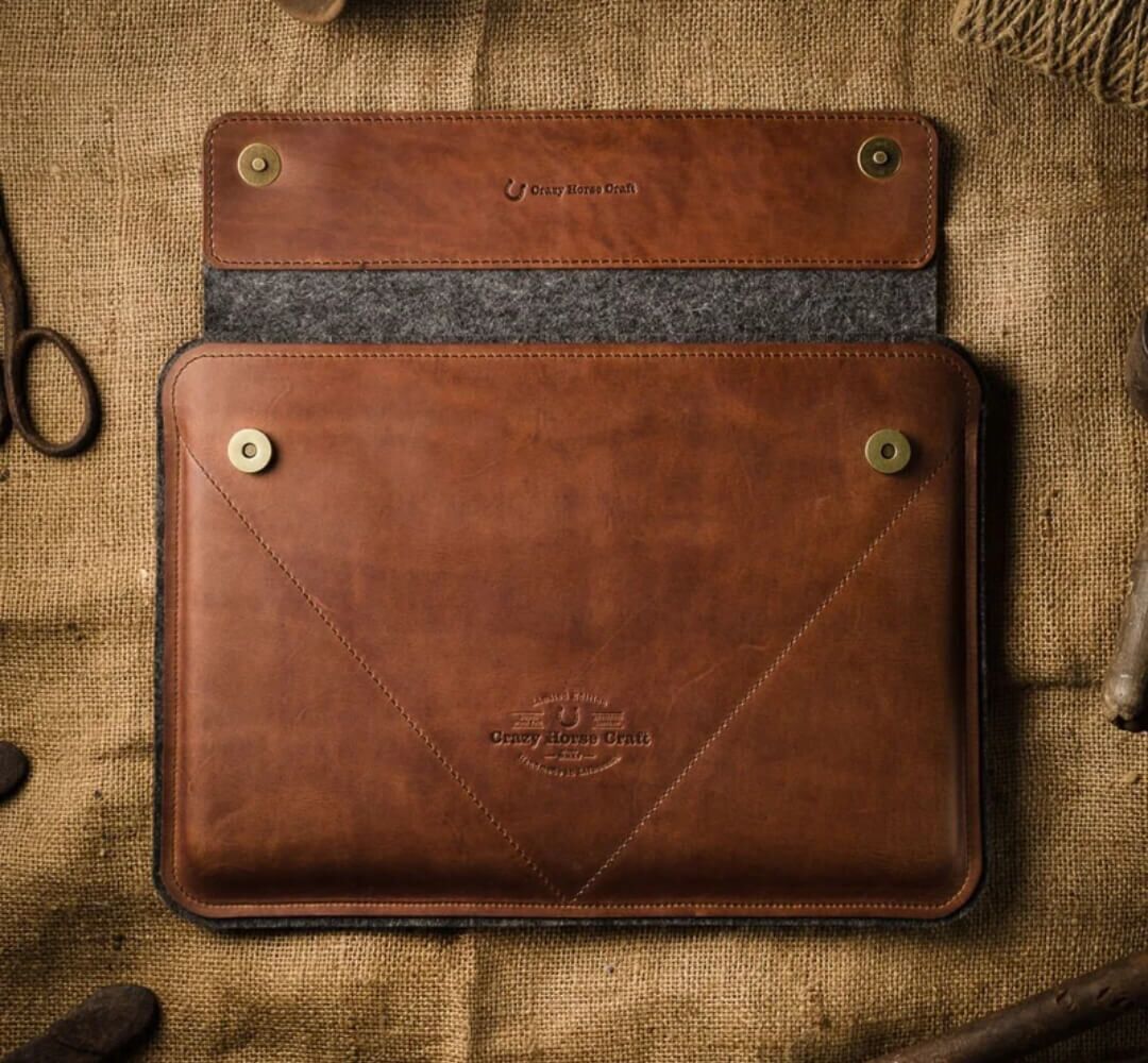 Leather MacBook Pro - Classic Brown 2 1 - Leather Bags NZ