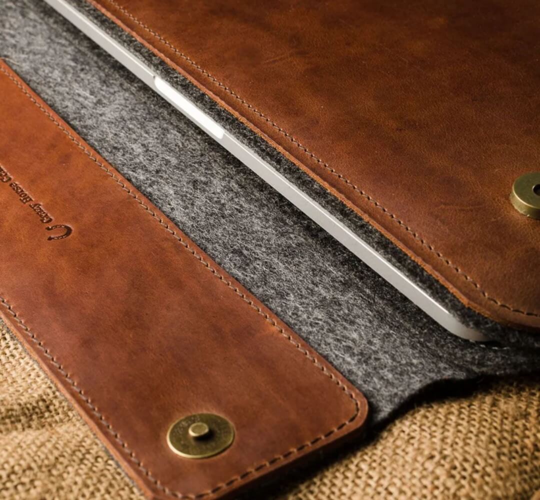 Leather MacBook Pro - Classic Brown 4 1 - Leather Bags NZ