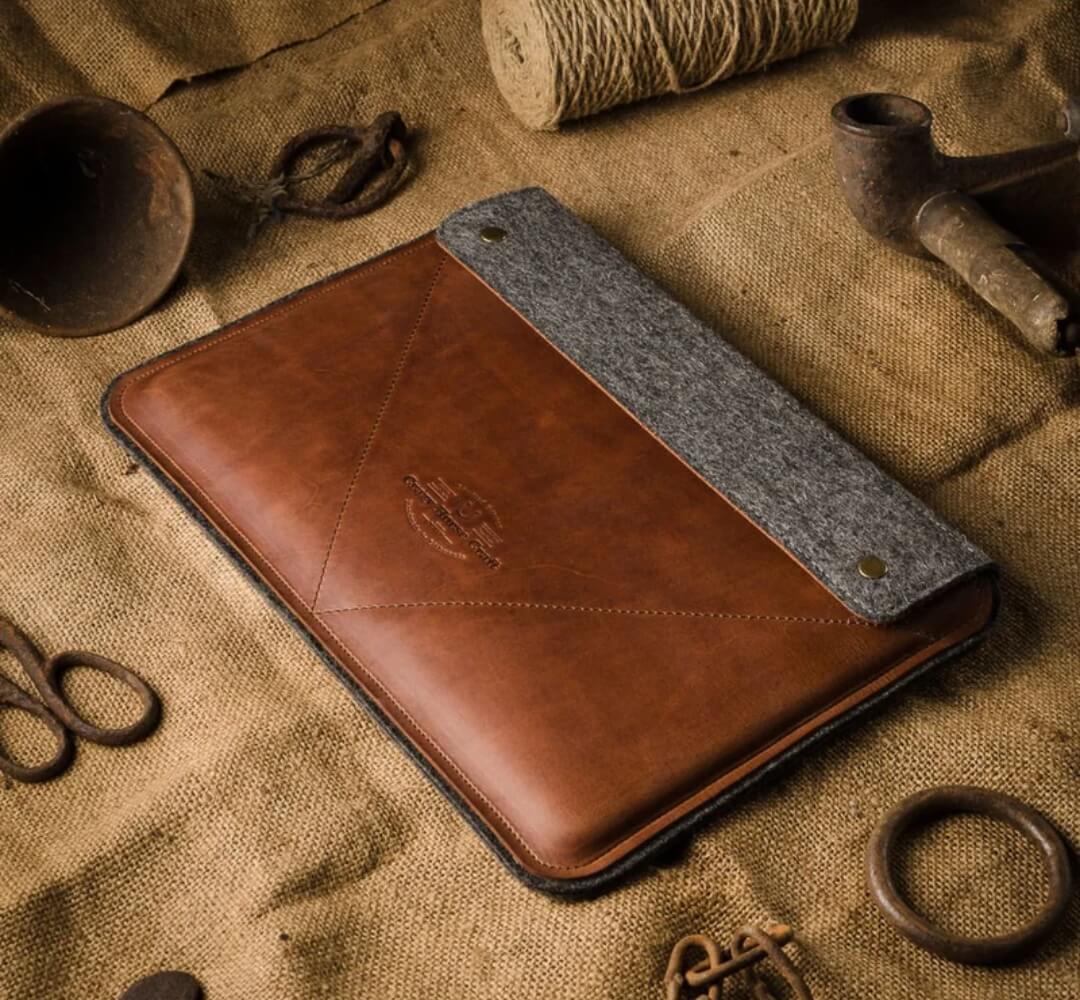 Leather MacBook Pro - Classic Brown 8 - Leather Bags NZ
